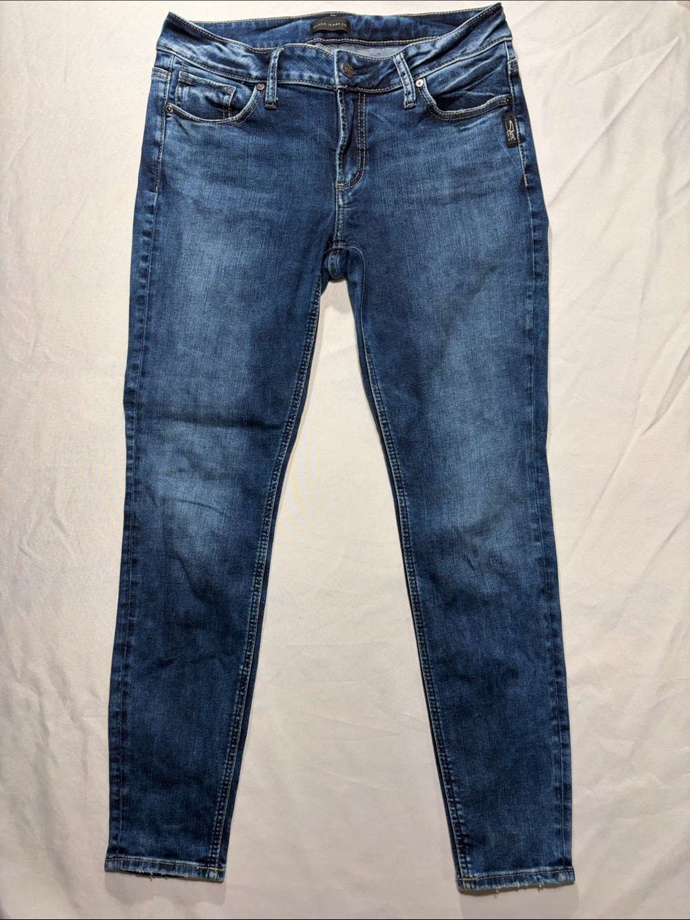 Silver Jeans Co. Mid-Blue Women’s Slim Jeans
